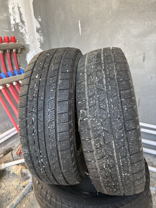 Зимние шины Комплект