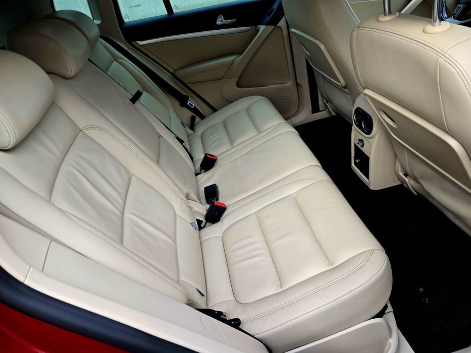 Tiguan edition 2L Diesel  Led Xenon Navi parkAsist carte service tüf