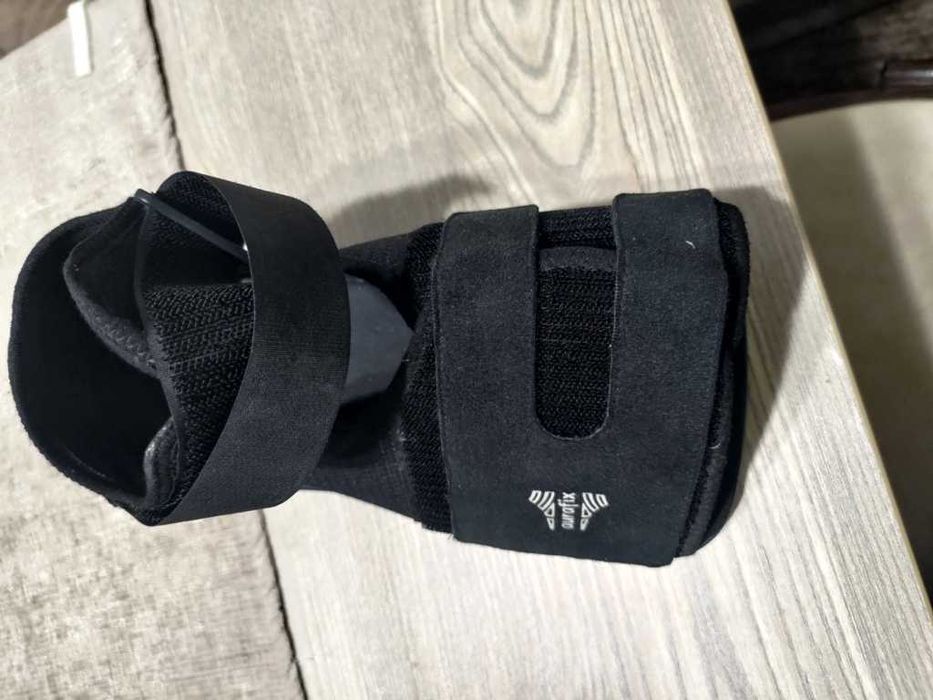 Следоперативна ортопедична обувка Hallux Valgus