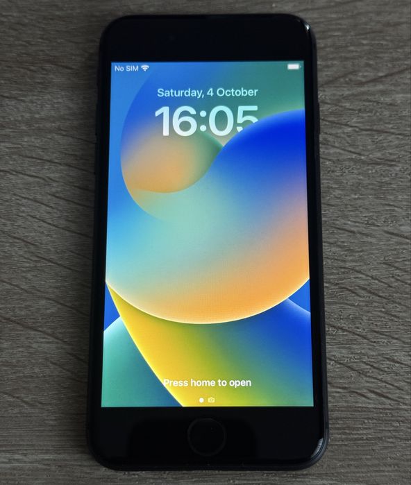 Apple iPhone 8 negru 64Gb stare foarte buna MDM