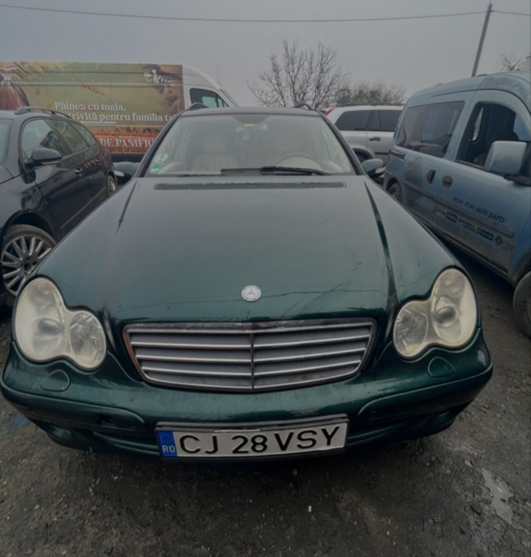 Mercedes  C 220 2004