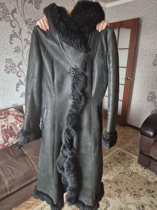 Продам женскую дубленку