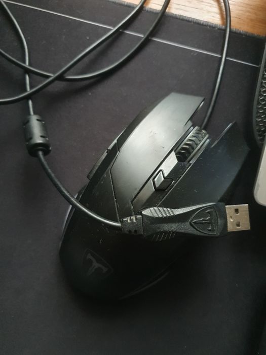 Mouse de gaming T-Dagger