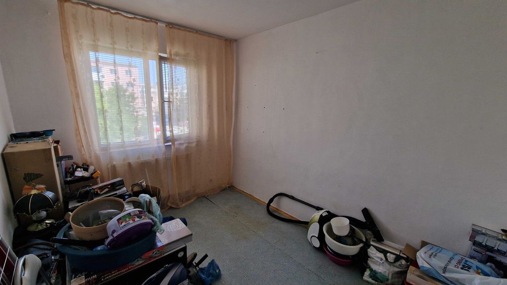 CRAIOVA, Apartament 4 camere, Craiovita Noua 126.000 de euro