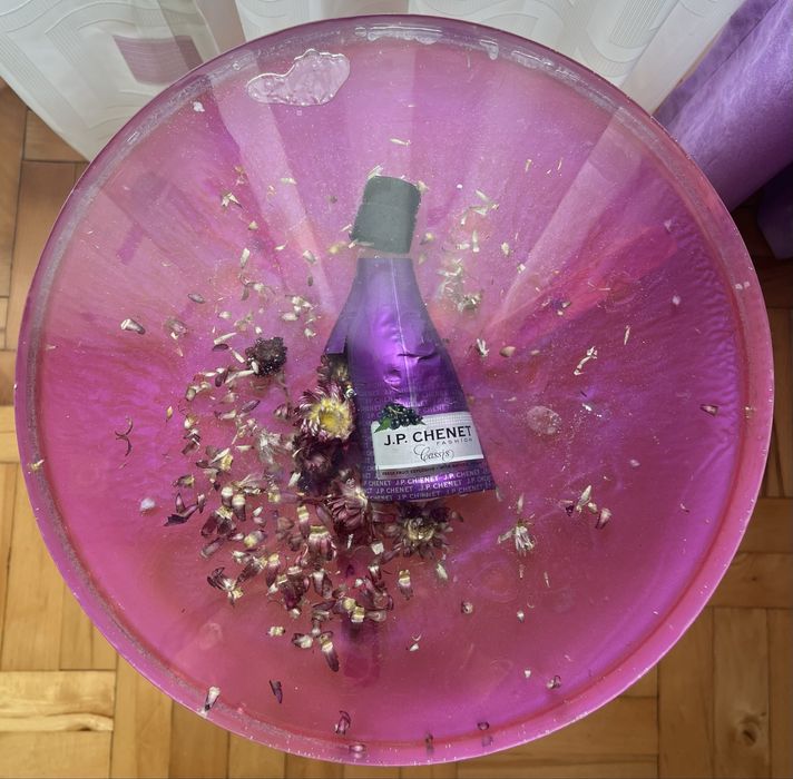 Арт масичка от епоксидна смола