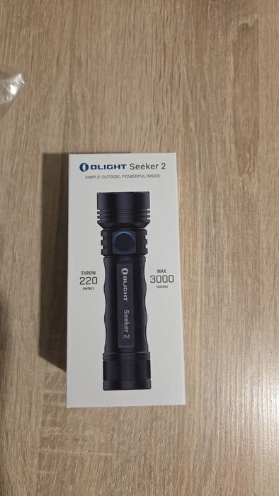 Lanterna Olight Seeker 2 (3000 lm) cu garantie 2 ani