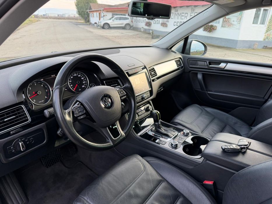 Vw Touareg 3.0 TDI 245cp 2015 Deosebit