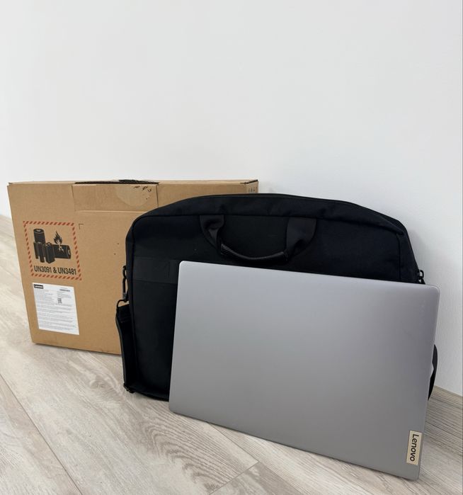 Продам ноутбук 2024 года в новом состоянии