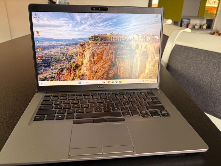 Laptop Dell Latitude 5411 – Business performant, compact și fiabil!