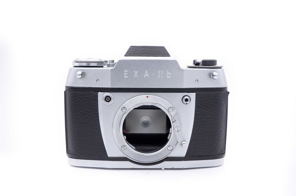 Aparat foto film Exa IIB montura Exakta