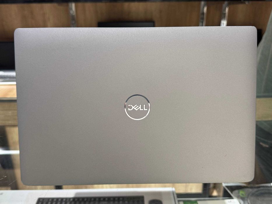 DELL Latitude 5430 Core i5-1245U vPRO ram 8 ssd 256
