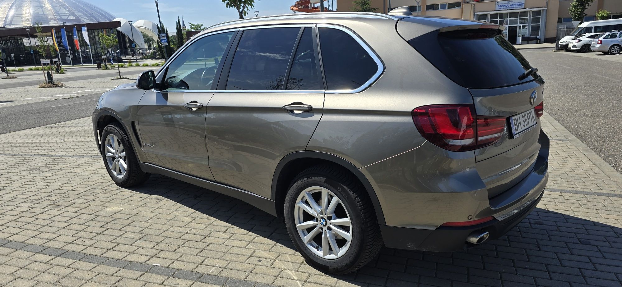 Vând X5 F15 XDrive 2.5D 2017