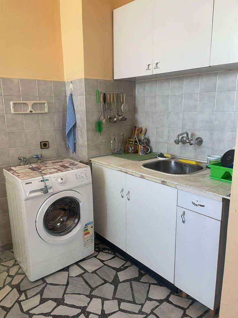 Дава се под наем Тристаен апартамент в София, Младост 4 - 100 кв.м за 612 € - Снимка #9