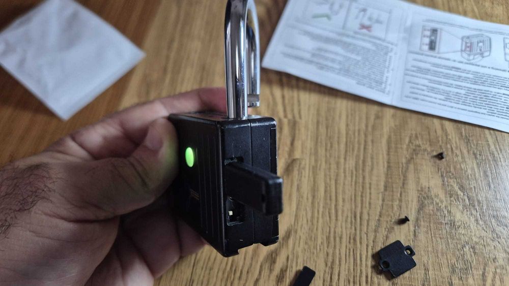 lacat cu cifru amprenta  -IfINGER LOCK-Model DB66-America