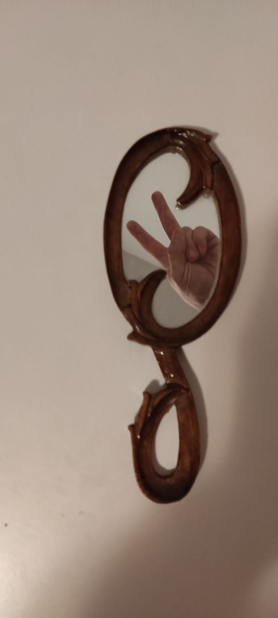 Oglinda vintage din lemn sculptat și lacuit