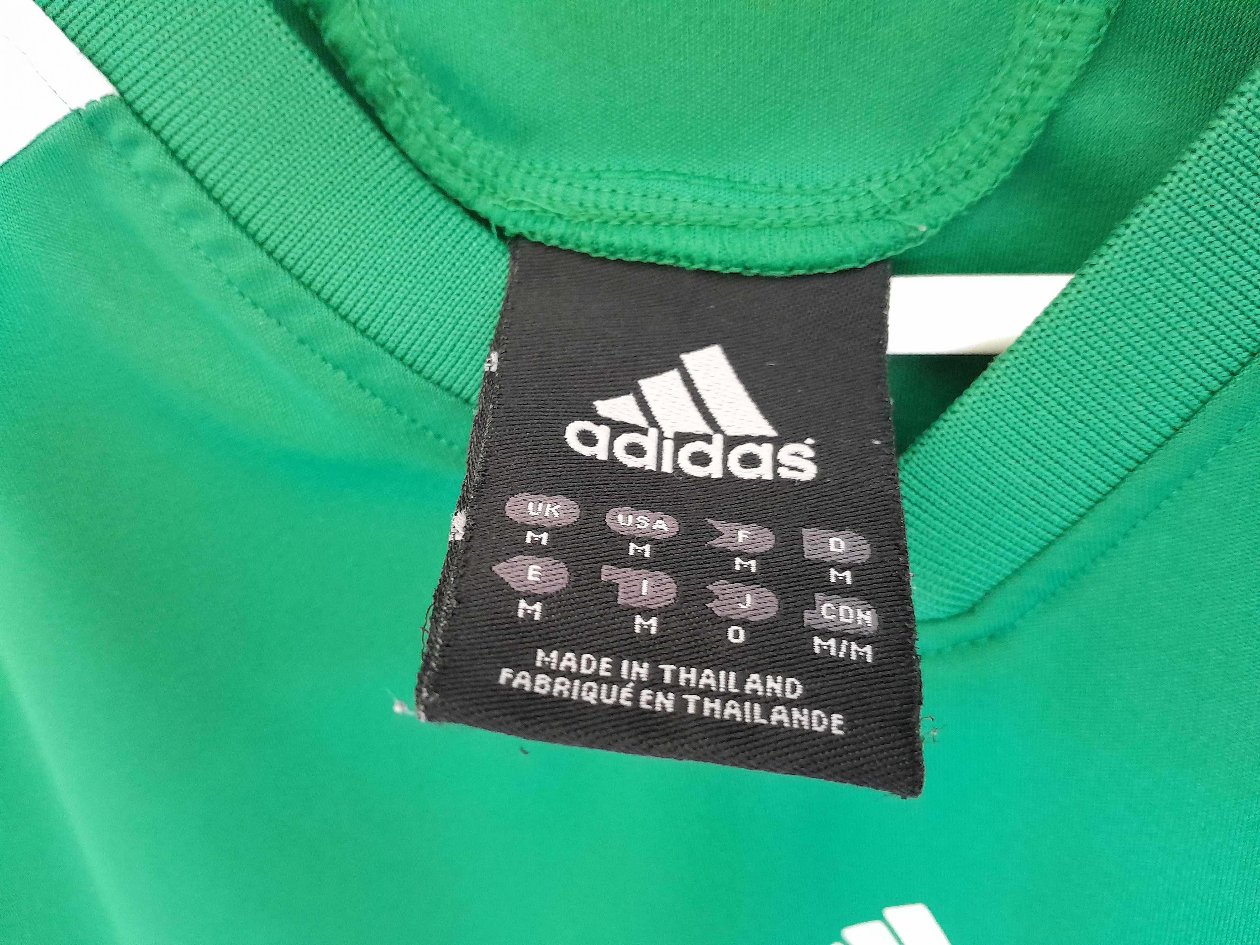 Продавам баскетболна тениска Boston Celtics