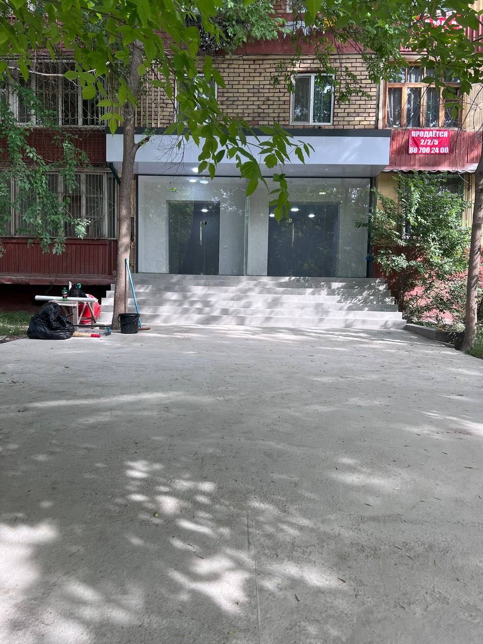 Продается нежилое помещения первая л. Чилонзор 24 Ор напр. легион Своя