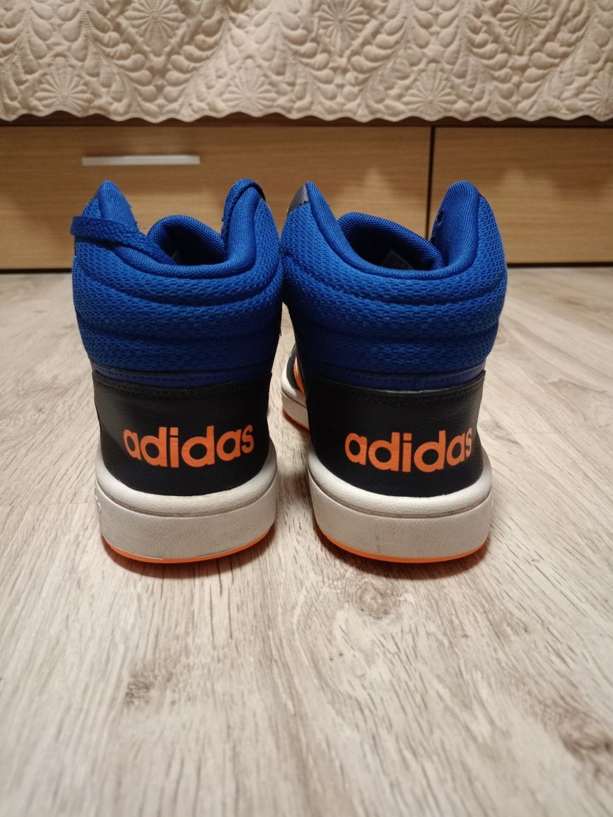 Обувки Adidas сини