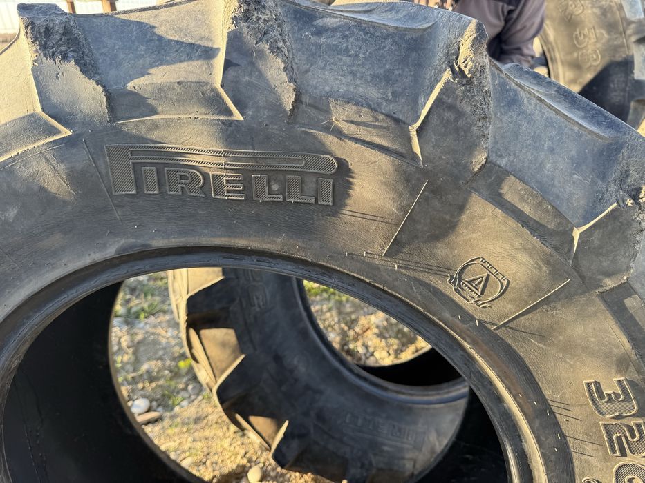 12,4r24 pirelli tractor