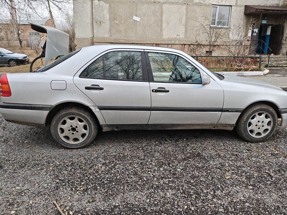 Продам мерс 202, 111 плита, торг