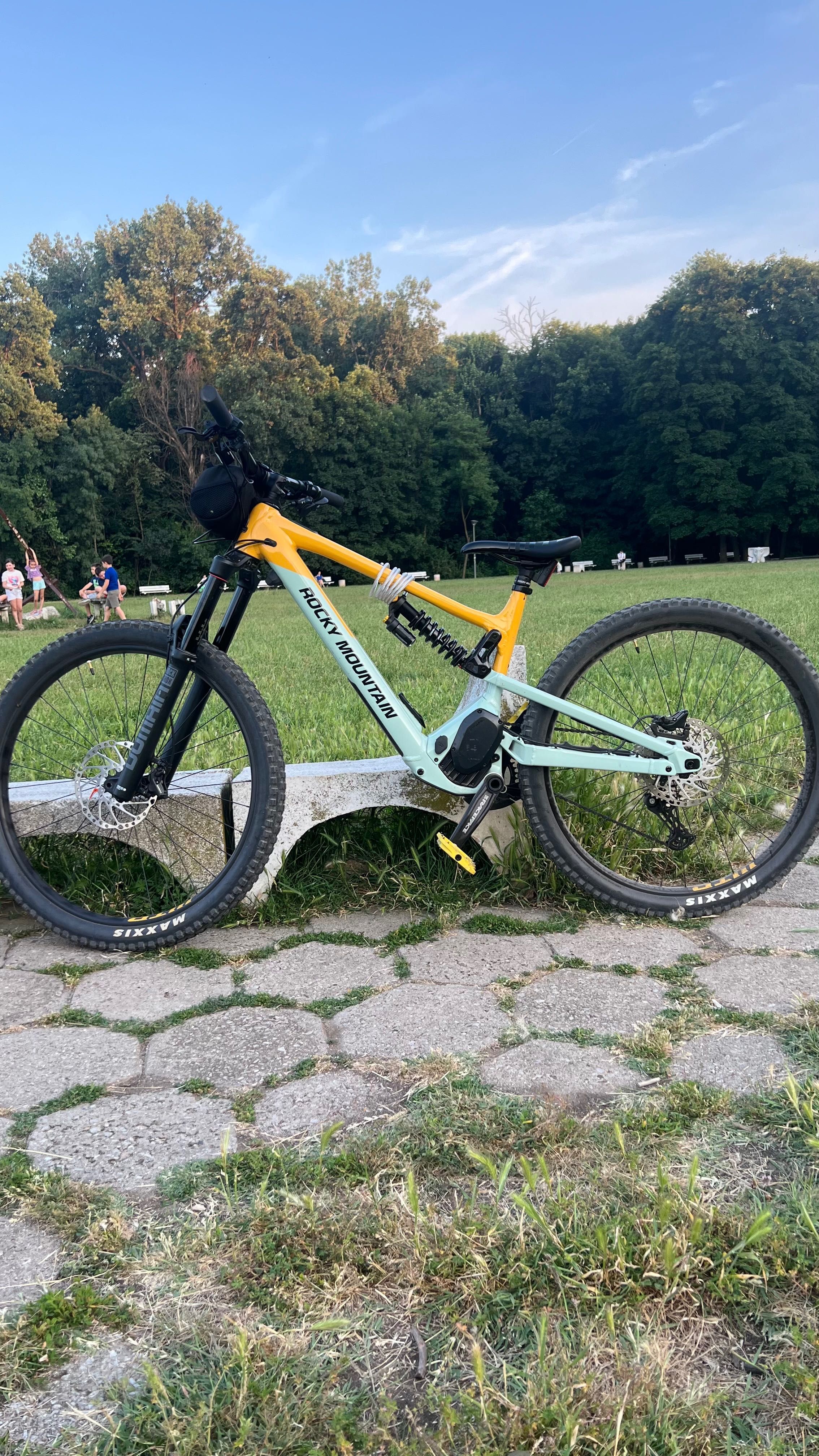 E-Bike Rocky Mountain Altitude Powerplay A30 29” 2023