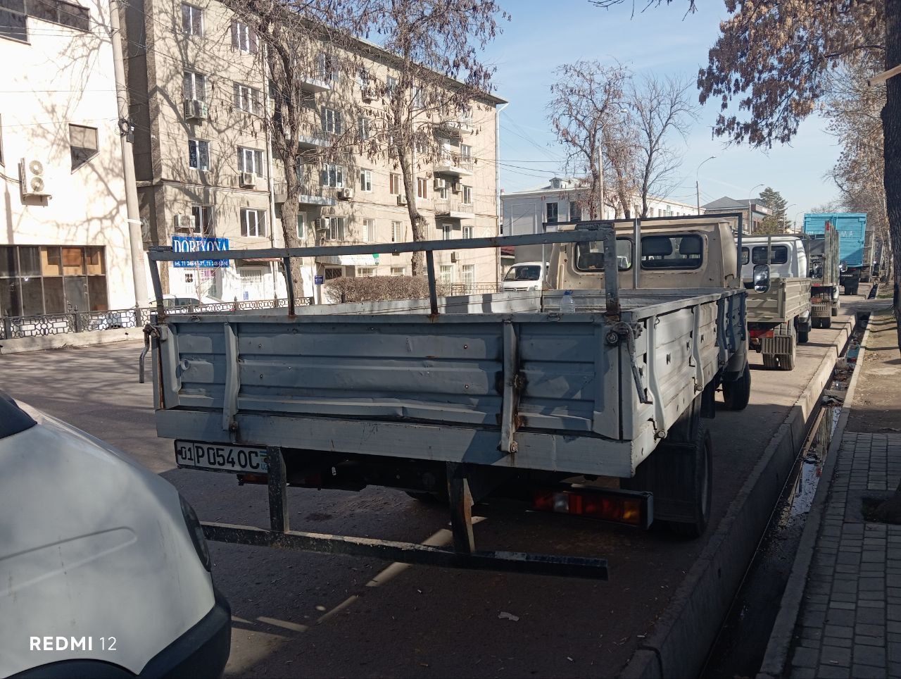 Gazel 5m bartavoy sotiladi xolati yaxshi hamma dakumenti joyida