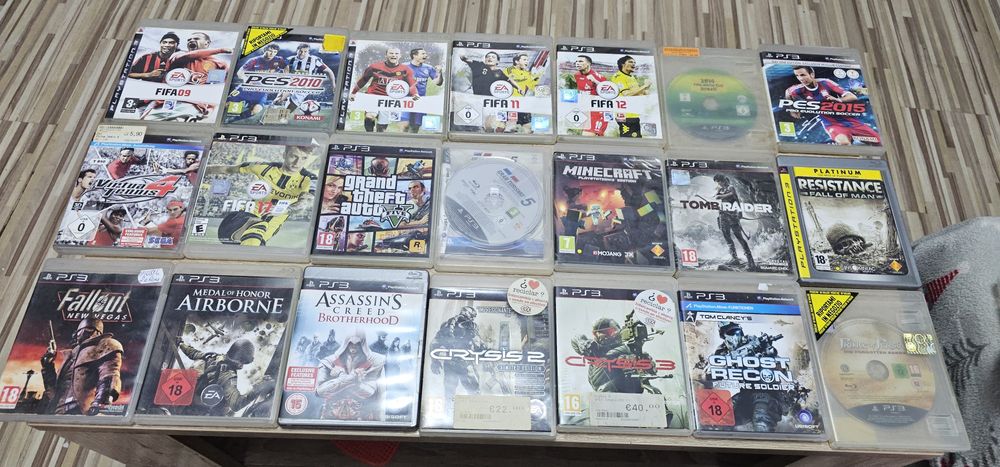 Vand Ps3 complet + jocuri