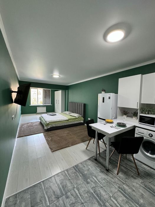 Арбат, на ночь 13000 по часам 2500, на ночь с 22:00 до 10:00 утра