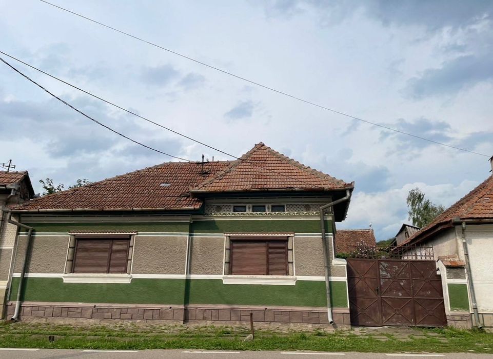 Casă de vânzare -jud. Brașov