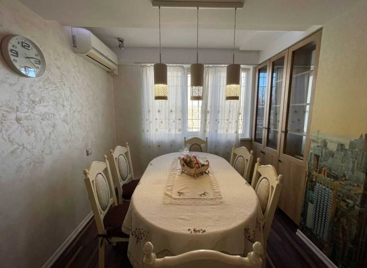 Дава се под наем Двустаен апартамент в София, Дружба 1 - 75 кв.м за 325 € - Снимка #1