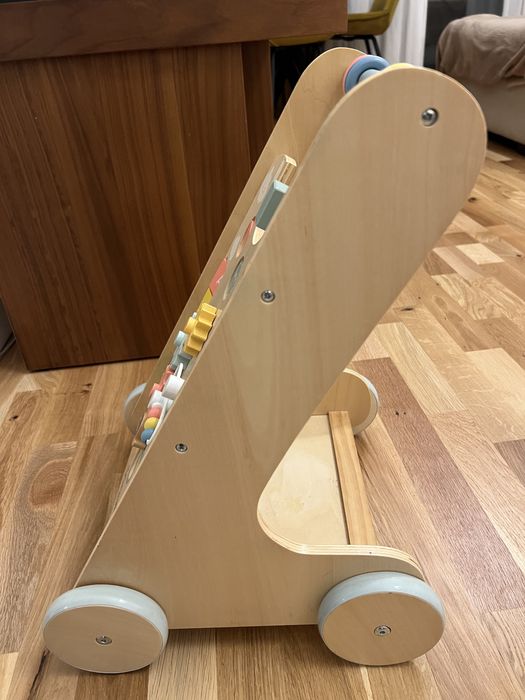 Antemergator din lemn