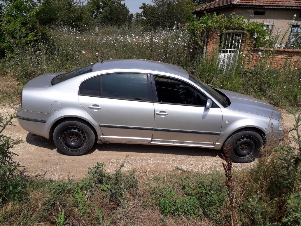 Skoda Superb Шкода Супърб 1.9 дти 131 коня На части 5 скорости