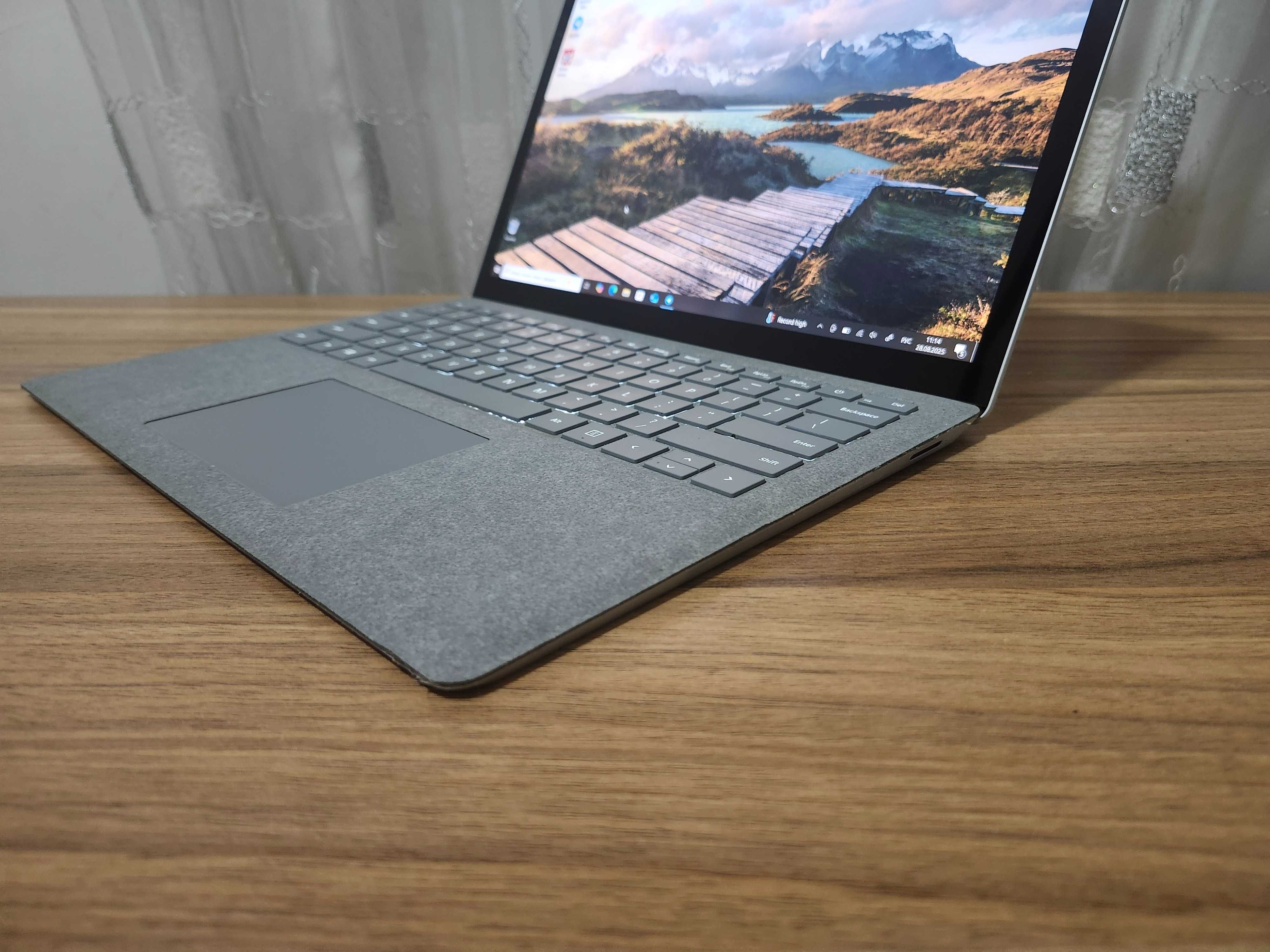 Microsoft Surface Laptop 2