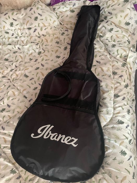 Chitara acustica Ibanez