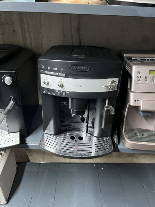 Aparat de cafea delonghi