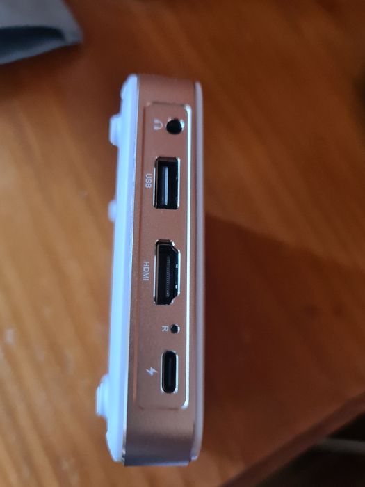 Proiector mini led Kodak Luma 70 si Luma 150
