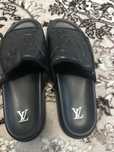 Papuci luis vuitton