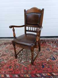 Уникален старинен работен стол дъбов и естествена кожа