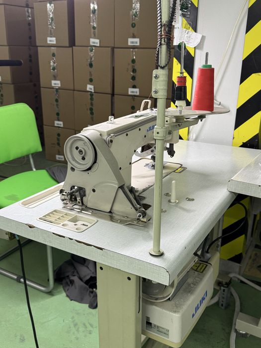 Tikuv mashinalari sotiladi