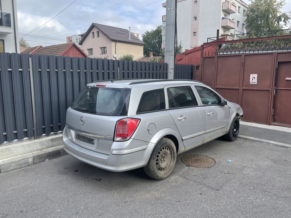 Vand piese Opel astra 1.7 cdti 80cp 2005