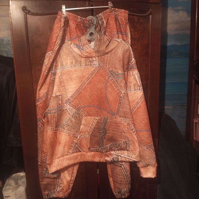 Классный спортивный костюм большого размера