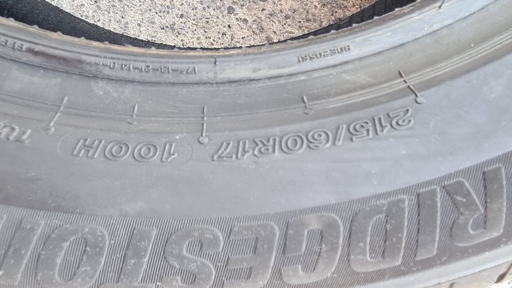 4 anvelope vara noi Bridgestone 215/60/17,dot 2024