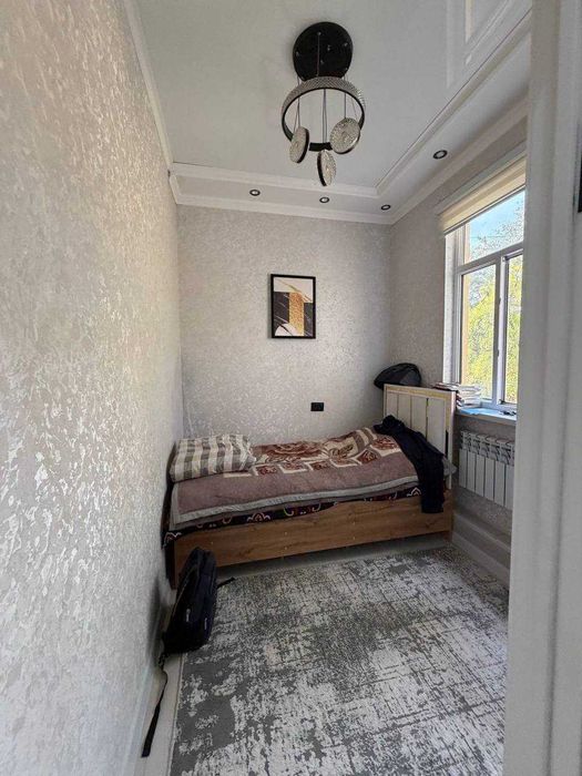 Чилонзор районда Ц-кварталда 2*3/3/5 уй сотилади.