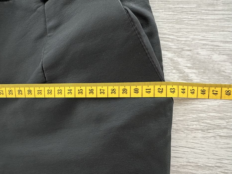 Pantaloni imitatie piele