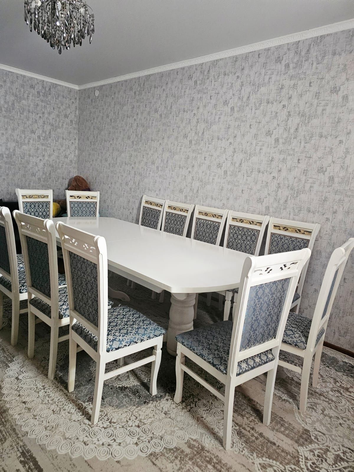 Стол   и  стулья
