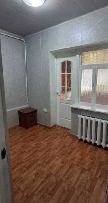 Продаётся 1в2/1/4 на Юнусабад 10 квартал