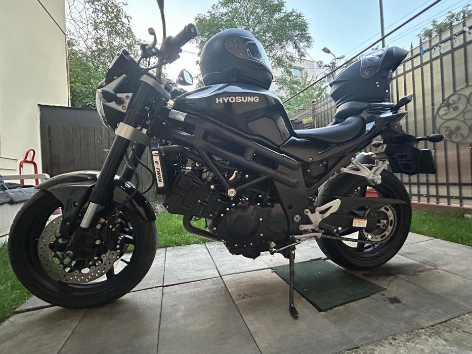 Vand/schimb motocicleta noua GT650i  622km