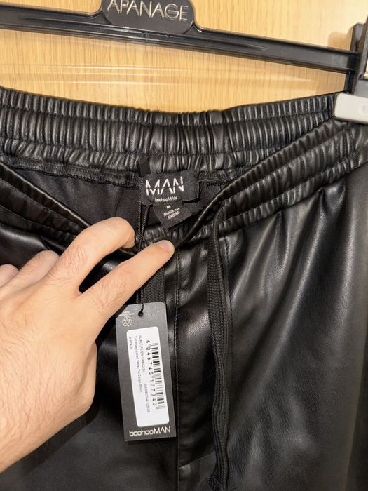 Pantaloni BooHooMan din piele noi