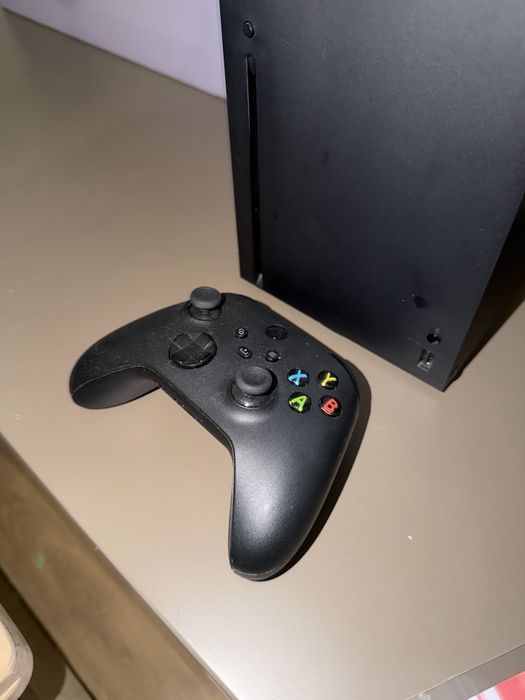 Продам X box series x 1 tb