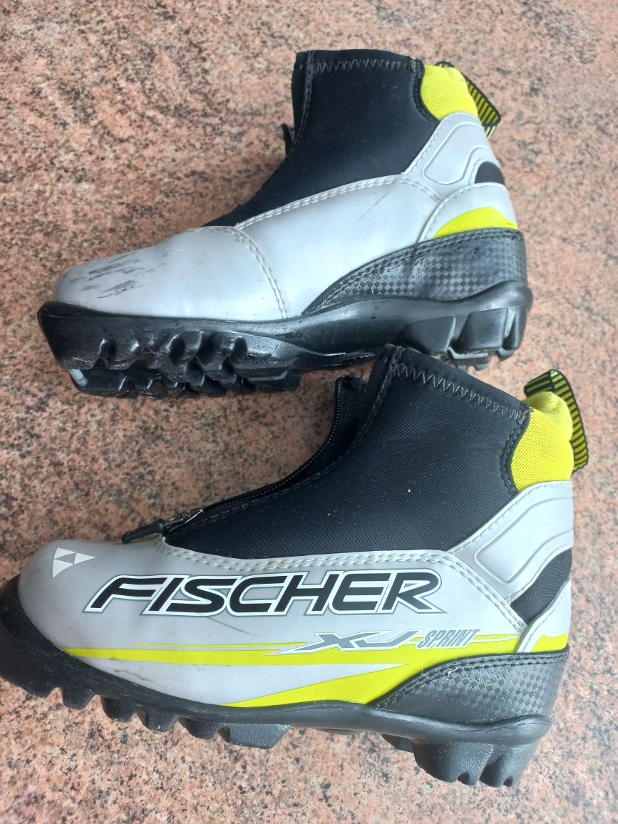 Ботинки лыжные Fischer, р-р 32